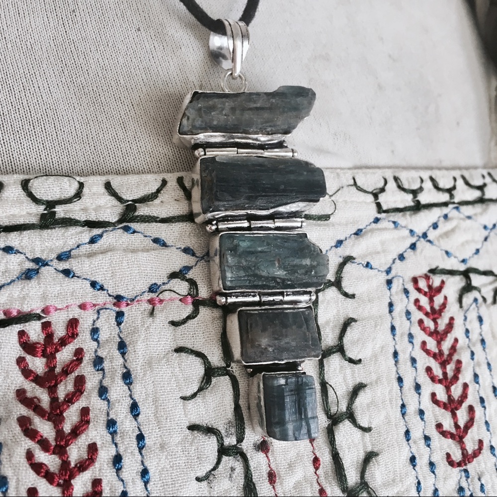 Reiki Master NWT Remove Chakra Blocks & Negativity